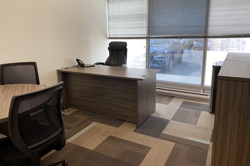 Office Available On Floor 1 of The EYE For Business Center, Located at 100-105 Fort Whyte Way, Winnipeg, Manitoba R4G 0B1, Office #04