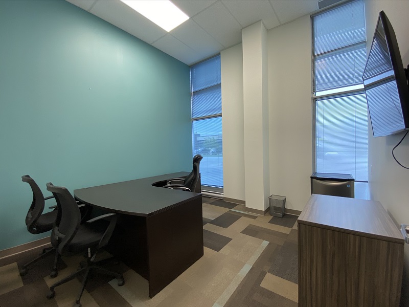 Office Available On Floor 1 of The EYE For Business Center, Located at 100-105 Fort Whyte Way, Oak Bluff, Manitoba R4G 0B1, Office #21